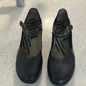 Fly London size 39 or 8 1/2